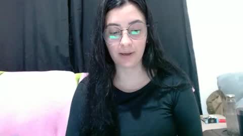 Snapshot of sophirivers chatting on 10.02.25 sophirivers online show from 10.02.25