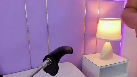 Sophy online show from 12.04.25