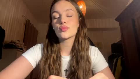 Anna online show from 06.07.26