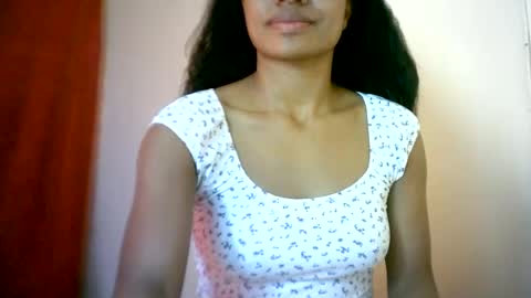 Snapshot of sourayaa chatting on 06.18.26 sourayaa online show from 06.18.26
