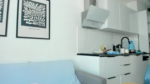 Leah online show from 04.26.26