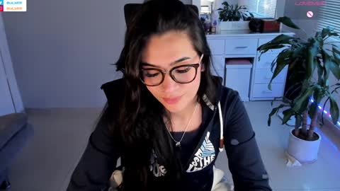 Luisa    online show from 01.15.25