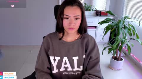 Luisa    online show from 01.30.25