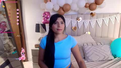 Adeline independent model online show from 12.22.25