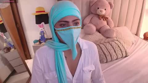 Adeline independent model online show from 03.31.26