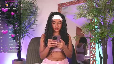 Juliana online show from 04.11.26