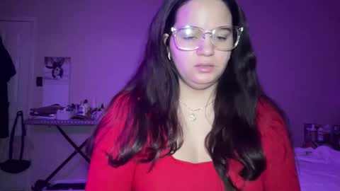 Snapshot of soyoceanne chatting on 12.22.25 Soyoceanne online show from 12.22.25