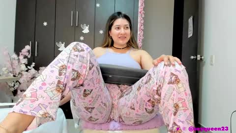 SoyQueen online show from 01.25.25