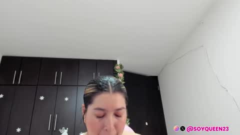 SoyQueen online show from 10.03.25