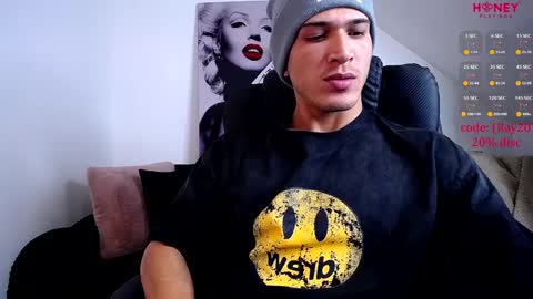 Snapshot of soyraydimarco_ chatting on 12.28.24 RayDimarco independent model online show from 12.28.24