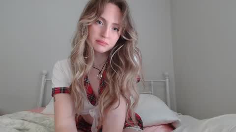 Snapshot of sp8cebunni99 chatting on 09.19.25 Margo online show from 09.19.25