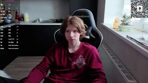 Snapshot of spaisenok chatting on 10.21.25 Mike online show from 10.21.25