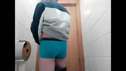 Manu  online show from 01.08.25