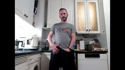 Manu  online show from 03.11.25