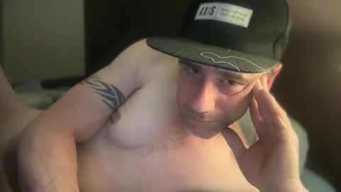 Snapshot of sparker1169 chatting on 12.27.24 Dad online show from 12.27.24