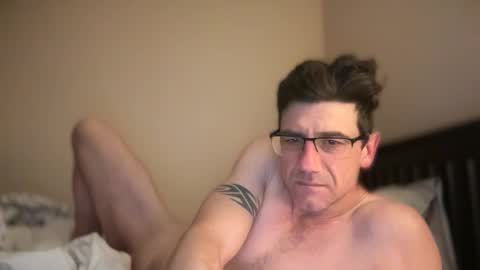 Snapshot of sparker1169 chatting on 01.06.25 Dad online show from 01.06.25