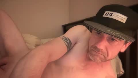 Snapshot of sparker1169 chatting on 01.12.25 Dad online show from 01.12.25