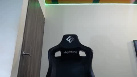     online show from 02.05.25