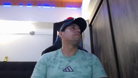 Snapshot of spartacus_cam chatting on 02.07.26 online show from 02.07.26