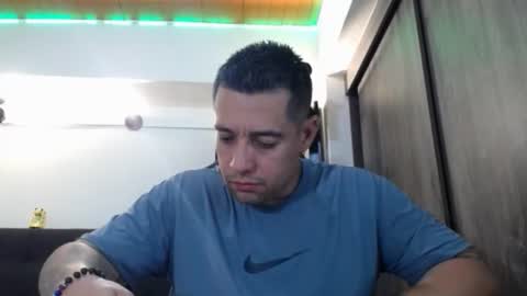 Snapshot of spartacus_cam chatting on 02.10.26 online show from 02.10.26