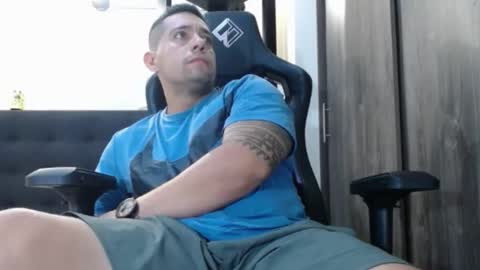 Snapshot of spartacus_cam chatting on 02.12.26 online show from 02.12.26