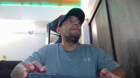 Snapshot of spartacus_cam chatting on 02.25.26 online show from 02.25.26