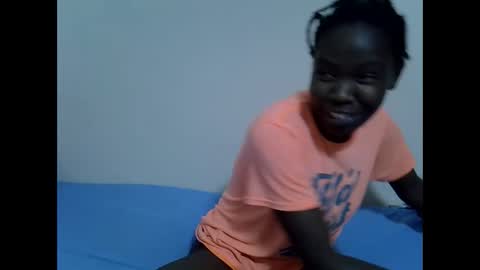 Snapshot of spicy_kittie chatting on 02.25.26 Kittle online show from 02.25.26