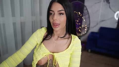 Spicy Maple online show from 11.10.25