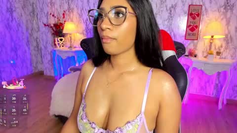 Amelia      GTM-5 817       IG Spicychoco am online show from 02.19.25