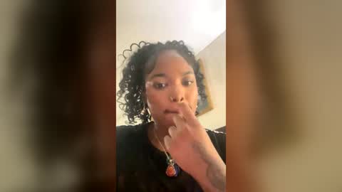 Snapshot of spicymaa chatting on 08.03.26 Royalty online show from 08.03.26