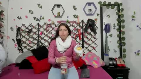 Spicy Queens online show from 02.10.26