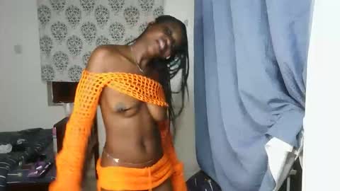 Snapshot of spicysashaa chatting on 09.21.25 spicysashaa online show from 09.21.25
