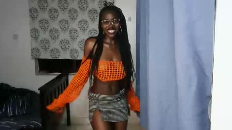 Snapshot of spicysashaa chatting on 09.24.25 spicysashaa online show from 09.24.25