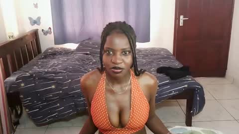 Snapshot of spicysashaa chatting on 10.02.25 spicysashaa online show from 10.02.25