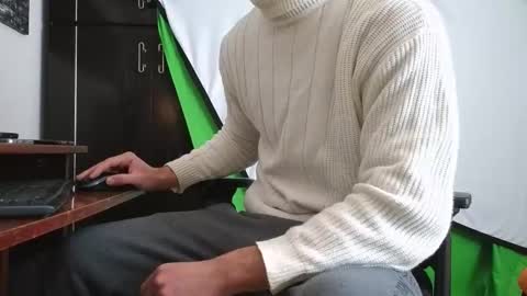 Marco. When Im offline you can view premium content in bio online show from 11.25.25