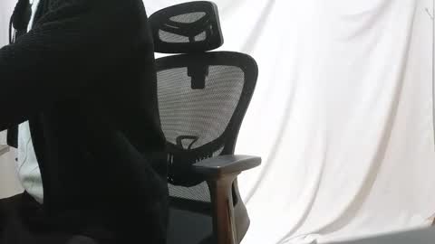 Marco. When Im offline you can view premium content in bio online show from 12.01.25