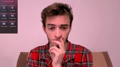 Snapshot of spider___man chatting on 12.05.25 Spidey online show from 12.05.25