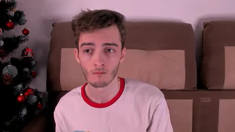 Snapshot of spider___man chatting on 12.17.25 Spidey online show from 12.17.25