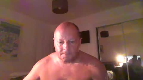 Snapshot of spidey1051a chatting on 12.18.24 spidey1051a online show from 12.18.24