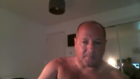 Snapshot of spidey1051a chatting on 10.08.25 spidey1051a online show from 10.08.25