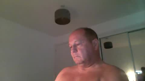 Snapshot of spidey1051a chatting on 04.25.26 spidey1051a online show from 04.25.26
