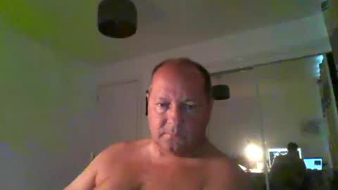 Snapshot of spidey1051a chatting on 06.20.26 spidey1051a online show from 06.20.26