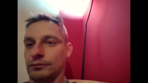 Snapshot of spike21fantasti978506 chatting on 12.14.25 spike21fantasti978506 online show from 12.14.25