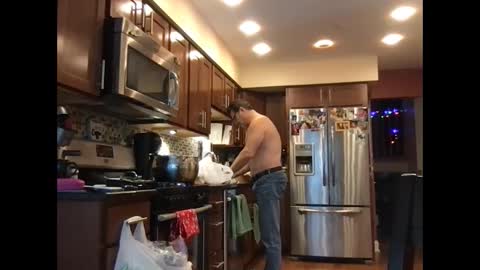 Snapshot of spike69old chatting on 12.11.24 spike69old online show from 12.11.24