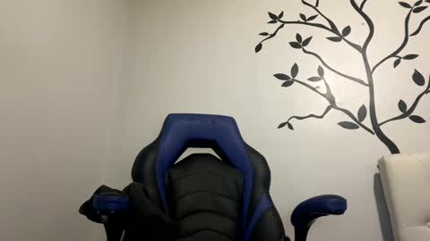 Twitter Toxiceli2 online show from 12.25.24