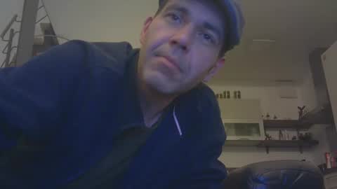 Snapshot of spliffray chatting on 12.06.24 spliffray online show from 12.06.24