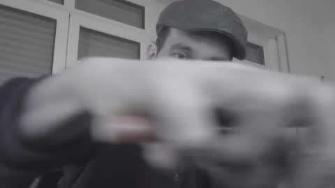 Snapshot of spliffray chatting on 12.10.24 spliffray online show from 12.10.24