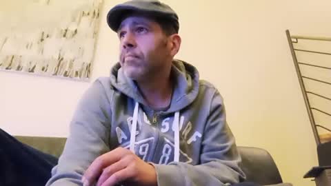 Snapshot of spliffray chatting on 03.05.25 spliffray online show from 03.05.25