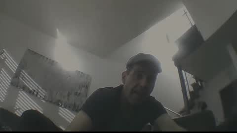 Snapshot of spliffray chatting on 09.23.25 spliffray online show from 09.23.25