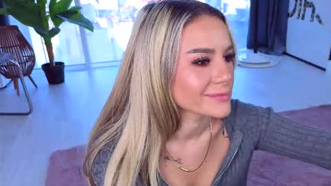 Anna online show from 11.02.25